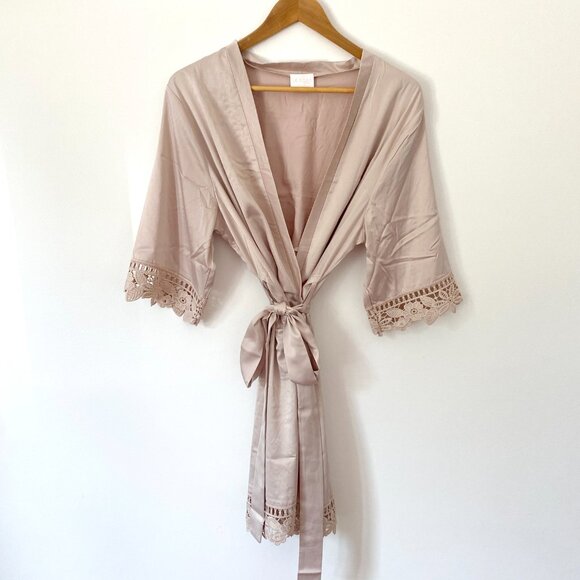 Lauren Lace Satin Robe, in Champagne, Size S/M - Picture 2 of 3
